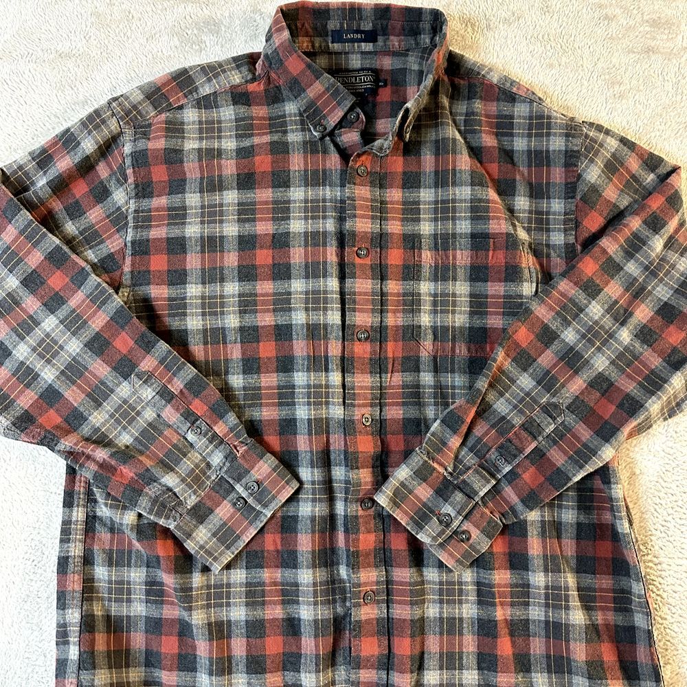 Pendleton Landry Men's Red Grey Plaid Long Sleeve Shirt Wool‎ Blend - Size XL